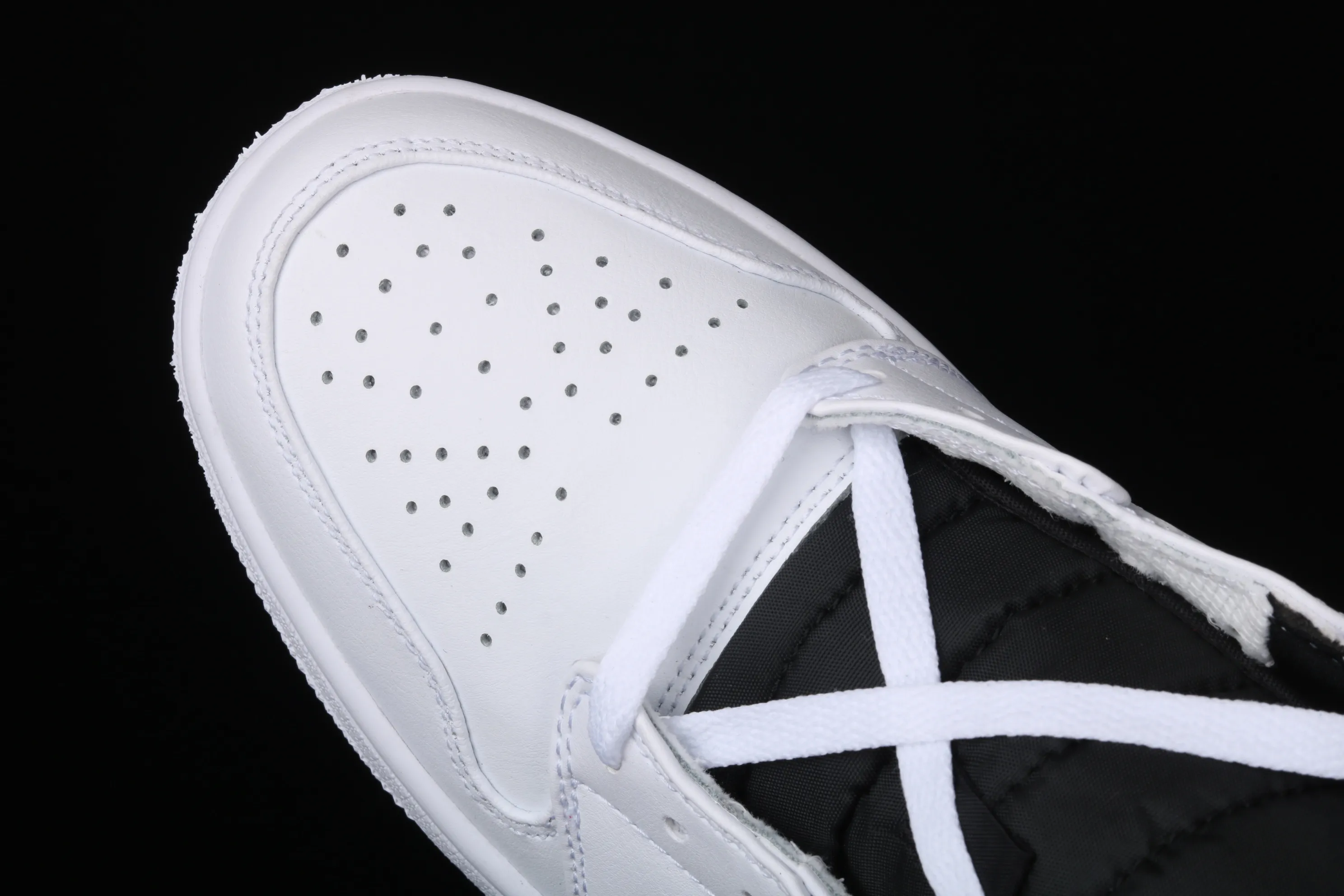 All categories Air Jordan Jordan series basketball shoes Air Jordan 1 Mid Air Jordan 1 Mid AJ1 Joe 1 "Little Chicago" basketball shoes full toe layer authentic 554724-116